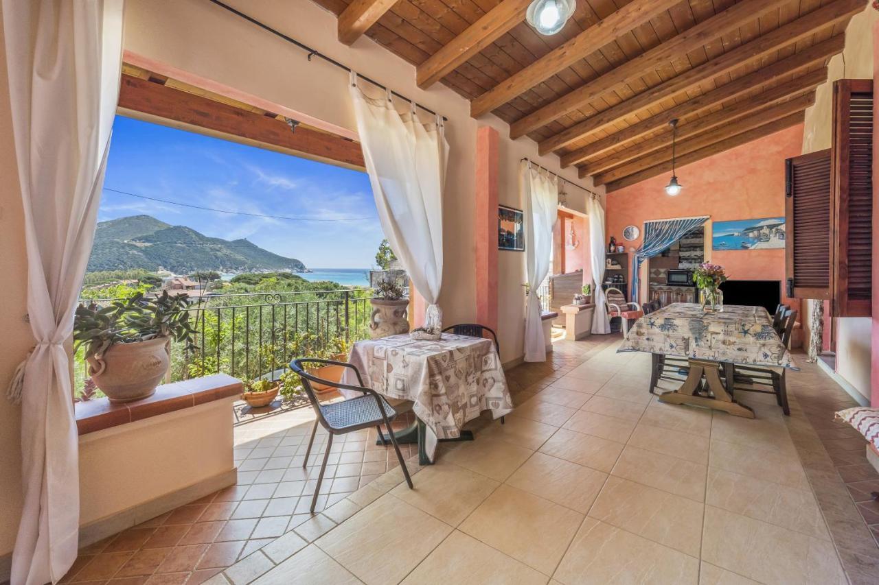 Villetta Degli Oleandri Solanas  Buitenkant foto