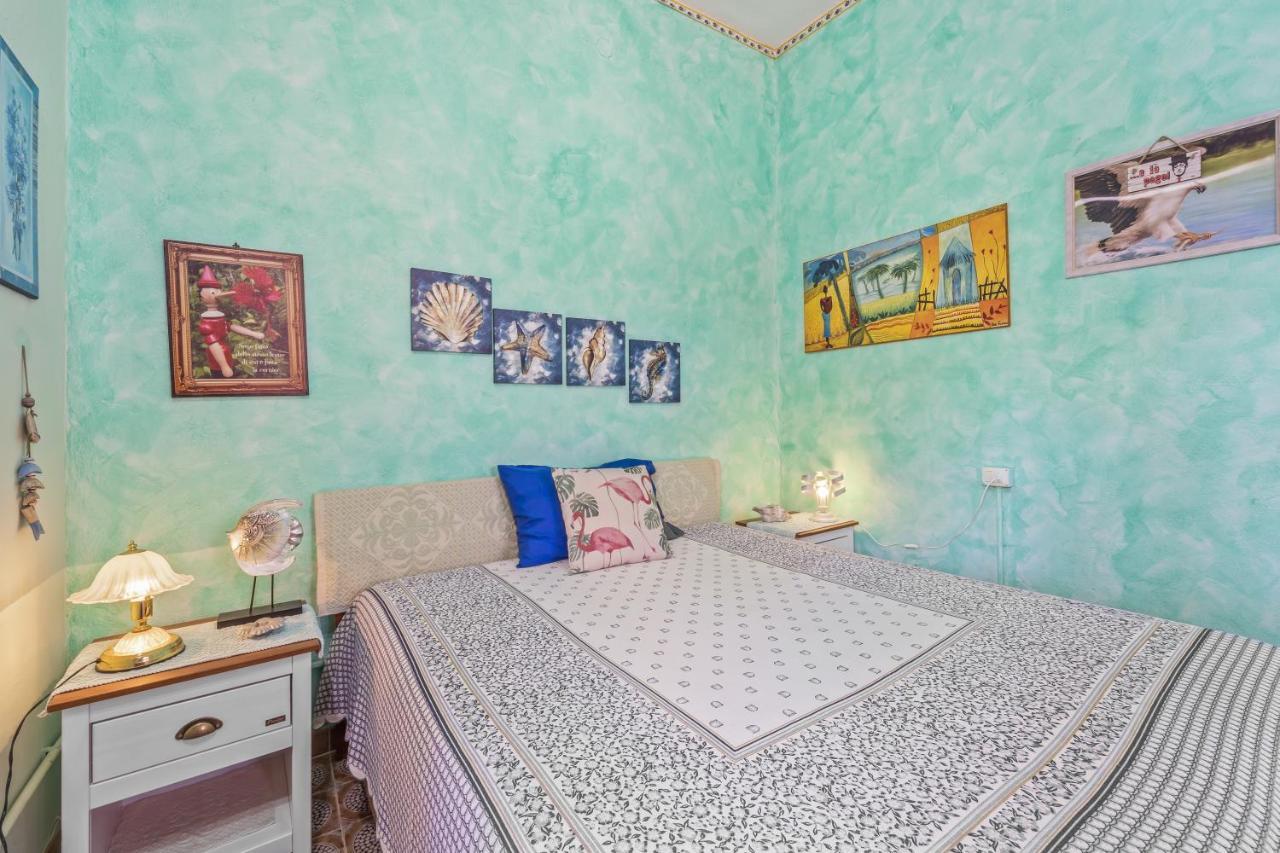 Villetta Degli Oleandri Solanas  Buitenkant foto